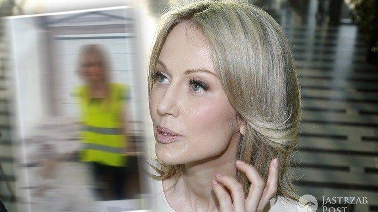 Magdalena Ogórek ze szczątkami żołnierzy