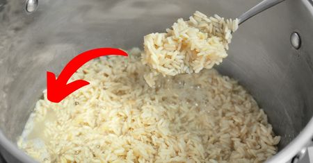 Nigdy nie wylewam takiej wody. Dzięki niej moje koszule są idealnie białe