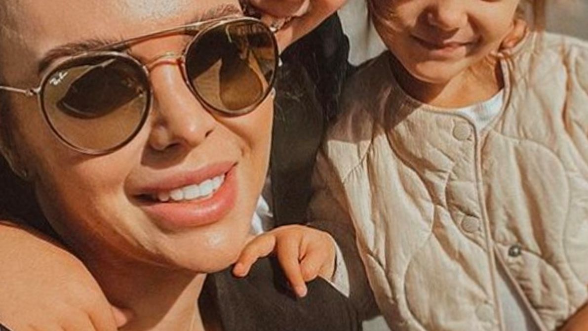 Ania Wendzikowska z córkami