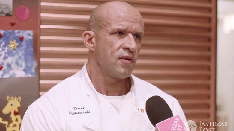 Tomasz Oświeciński zabiera córkę na siłownię