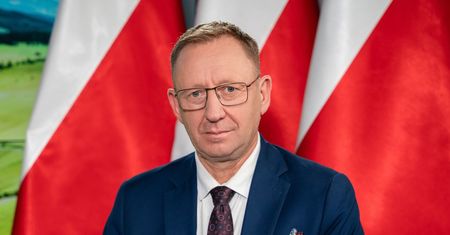 Podsumowanie działań ministra rolnictwa i rozwoju wsi Roberta Telusa