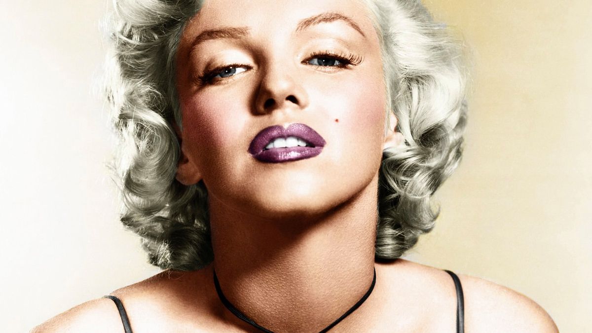 Marilyn Monroe żyje? Zdjęcia tej 28-latki wprawiły internautów w osłupienie. Jest identyczna