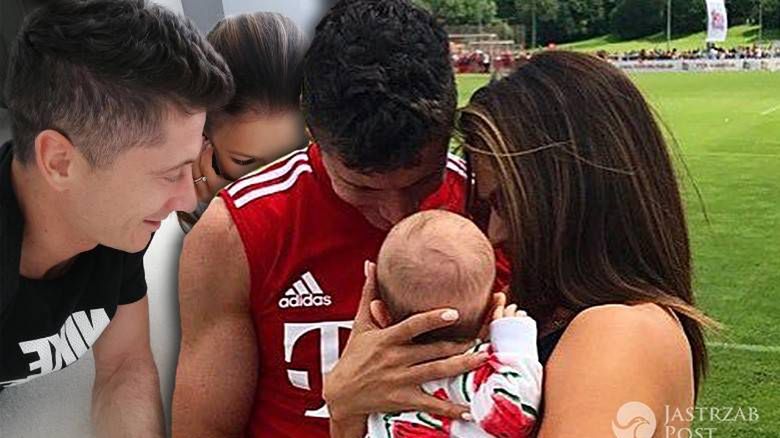 Anna Lewandowska i Robert Lewandowski czytają z Klarą Lewandowską