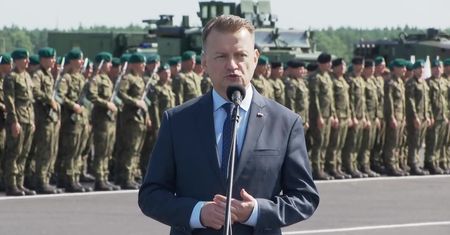 Błaszczak zachęca do przystępowania do wojska. “Polska ma ponad 175 tys. żołnierzy pod bronią”
