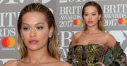 BRIT Awards 2017: Rita Ora zachwyciła na czerwonym dywanie niesamowitą sukienką w stylu syreny