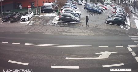 Mężczyzna oblany kwasem stracił wzrok. Policja apeluje o pomoc w złapaniu sprawcy
