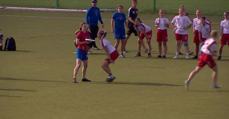 Bieganie, rzut dyskiem, taktyka i zero kontaktu. We Wrocławiu ruszyły międzynarodowe mistrzostwa we frisbee