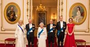 Rodzina królewska PO RAZ PIERWSZY pokazała zdjęcia z tego uroczystego wydarzenia. A i tak wszyscy mówią o księżnej Kate i jednym detalu z jej stylizacji