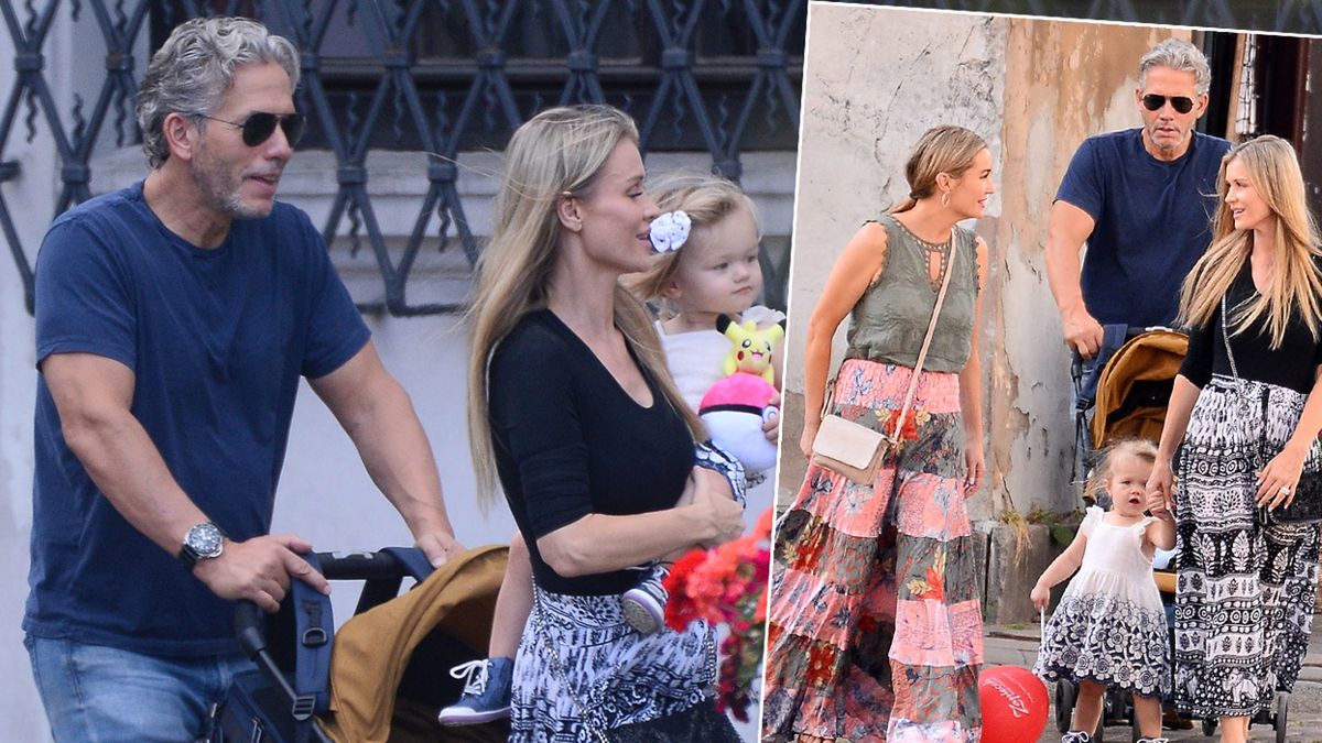 Joanna Krupa z mężem, córeczką i siostrą jak typowi turyści zwiedzają Starówkę. Asha skradła show