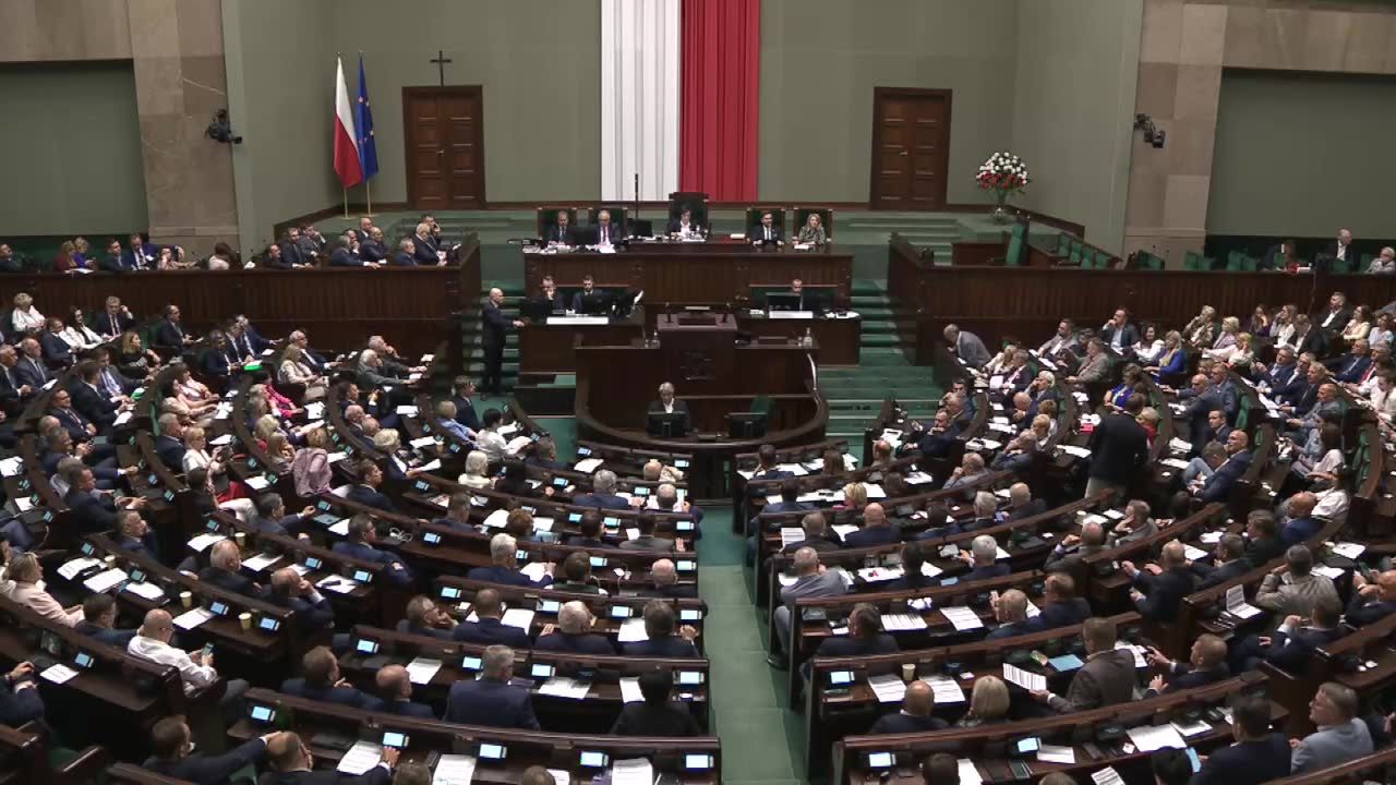 Sejm przyjął zaproponowaną przez prezydenta nowelizację “lex Tusk”