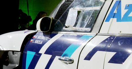 Hołowczyc pojedzie w Rajdzie Dakar z sercem WOŚP na masce. “Każdy kilometr to 10 złotych”