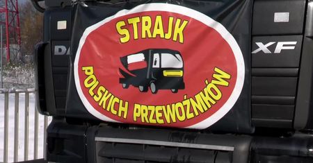 Trwa protest przewoźników na granicy z Ukrainą. Apel do prezydenta Dudy