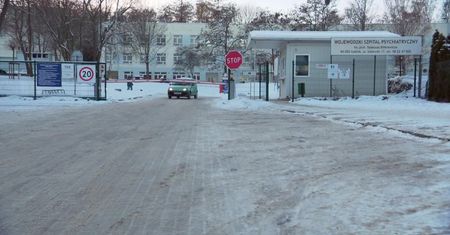 Gdański szpital psychiatryczny wstrzymał przyjęcia na oddział dziecięco-młodzieżowy, bo jest przepełniony