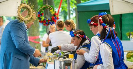 Rękodzieła lokalnych artystów, przysmaki KGW i kapele w Wysokiej