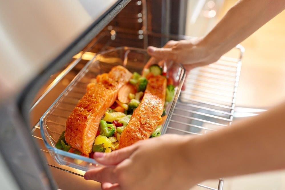 Światowy Dzień Kwasów Omega-3: morskie ryby za rzadko goszczą na polskich stołach i dlatego konieczna może być suplementacja