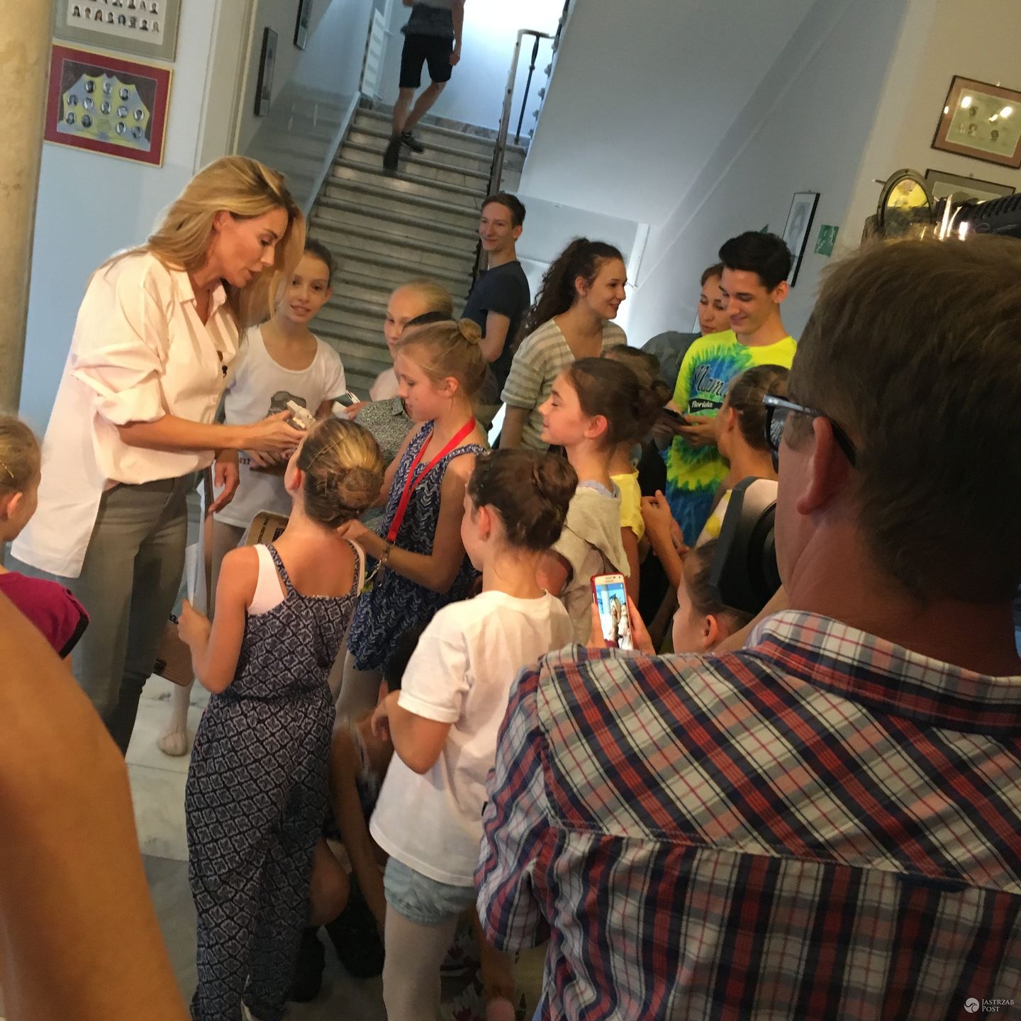 Małgorzata Rozenek z bratem Miszą Kostrzewskim w szkole baletowej