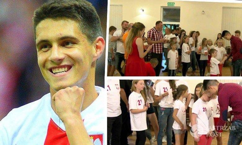 Bartosz Kapustka przywitanie