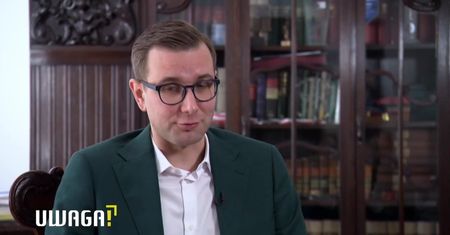 Adwokat bez uprawnień. „Przepięknie się wysławiał”