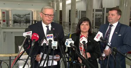 Sejm przyjął ustawę zamrażającą ceny prądu. Opozycja pyta: a gdzie zamrożenie VAT-u?