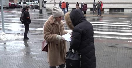 “Tak dla In Vitro”. Zbiórka podpisów pod obywatelskim projektem ustawy kontynuowana