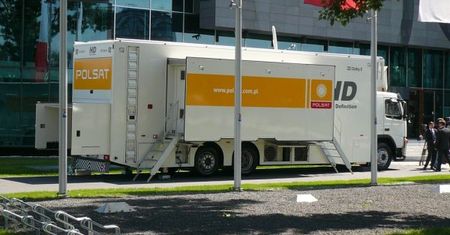 Jak wygląda cyfrowy wóz transmisyjny Polsatu HD