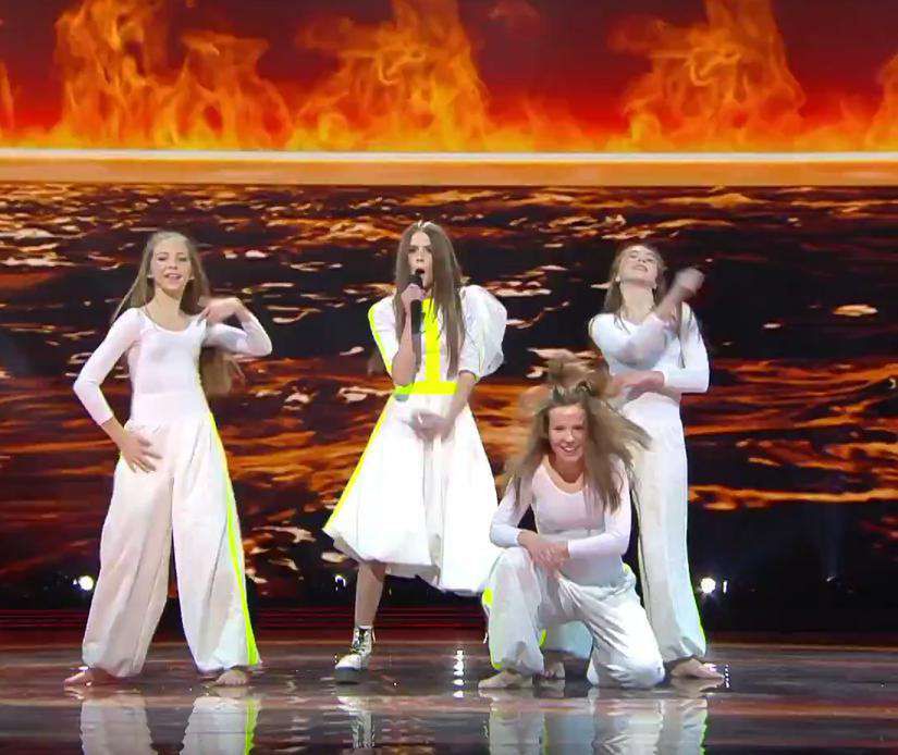 Roksana Węgiel z Anyone I Want To Be na scenie w Mińsku