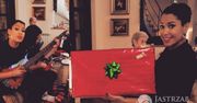 Nie zgadniecie z kim Patricia Kazadi spędza święta! Pokazała zdjęcia z całą rodziną i wręczanie prezentów przez seksowną... Mikołajkę