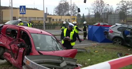Dwie osoby zginęły w zderzeniu samochodów w miejscowości Sławków na Śląsku