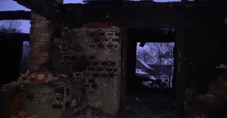 Trzy osoby zginęły w pożarze drewnianego domu w Waśkowólce