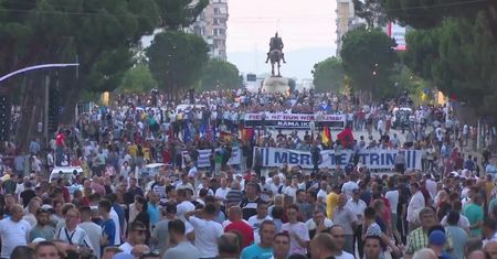 Kolejny dzień protestów w Albanii. Demonstrujący domagają się dymisji premiera Edi Ramy