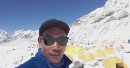 Nepalczyk śrubuje niesamowity rekord. Kami Rita Sherpa wszedł na Mount Everest już 23 razy