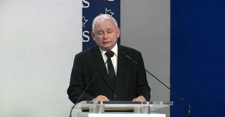 J. Kaczyński o kościelnej działce kupionej przez M. Morawieckiego