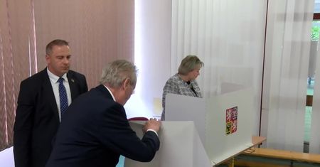 W Czechach trwają wybory do europarlamentu. Wybiera też Irlandia, Łotwa, Malta i Słowacja