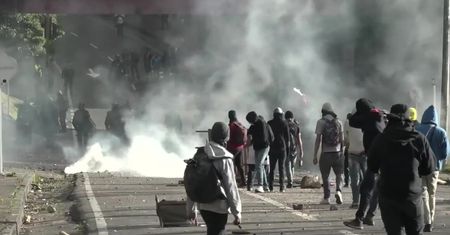 Zamieszki w Bogocie. Młodzież protestowała się po zastrzeleniu studenta przez policję