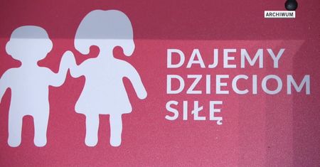 Dla dzieci bywają ostatnią deską ratunku. Telefon zaufania dla dzieci i młodzieży ponownie bez rządowej dotacji