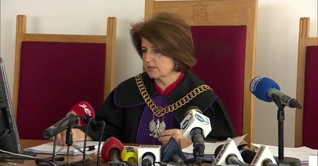 Premier nie musi prostować słów o smogu. Prezydent Krakowa przegrał w sądzie
