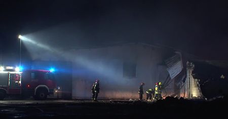 Pożar fermy trzody chlewnej w woj. podlaskim. Część zwierząt zdołano ewakuować