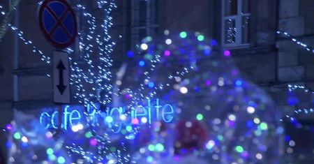 Stolica gotowa na święta. W mieście rozbłysły iluminacje