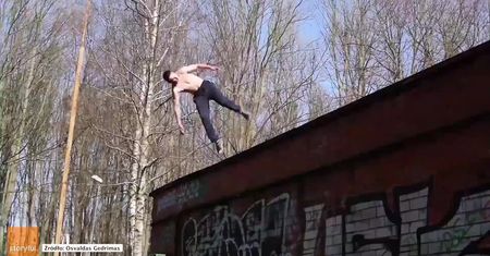 Parkour tylko dla odważnych. Czy powtórzyłbyś ten wyczyn?