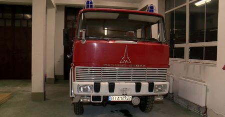 50-letni wóz strażacki z Supraśla wystawiony na sprzedaż