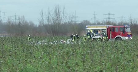 Podniebna kolizja w Niemczech. Mały samolot zderzył się ze śmigłowcem, zginęły cztery osoby