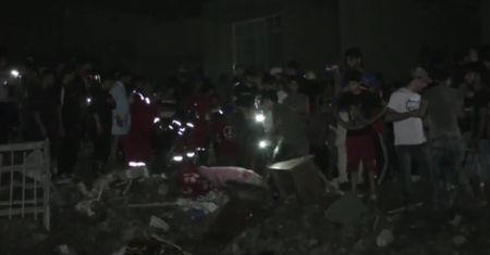 Co najmniej 18 osób zginęło, a 90 zostało rannych w eksplozji w Bagdadzie