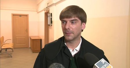 “Nie był w stanie powstrzymać szlochu”. 18-latek, który wjechał w tłum usłyszał zarzuty