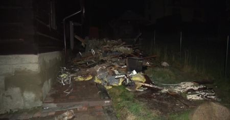 Pożar drewnianego domu na Śląsku. Ewakuowano 19 osób