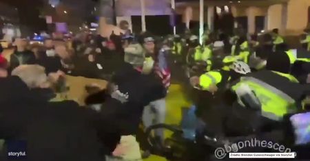 Marsz zwolenników Trumpa w Waszyngtonie. Protestujący starli się z policją
