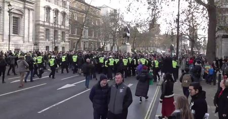 Koronasceptycy starli się z policją w centrum Londynu