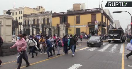 Armatki wodne kontra pracownicy służby zdrowia. Policja w Peru rozpędziła protest medyków
