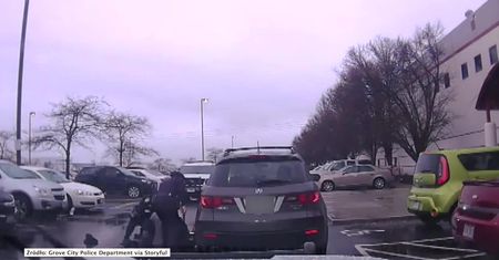 Zawodnik drużyny uniwersyteckiej rzucił policjantem podczas zatrzymania