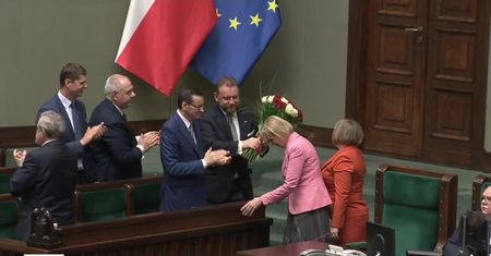 Sejm odrzucił głosami PiS wniosek o wotum nieufności wobec Ł. Szumowskiego