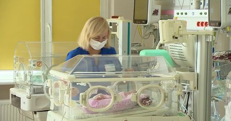Niezwykłe narodziny Emilki, której mama od pięciu miesięcy jest w stanie wegetatywnym